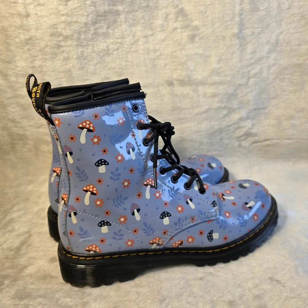 Dr. Martens 1460 Y Mushroom Floral Blue Patent Boots Youth 5 Women 6 Worn ONCE